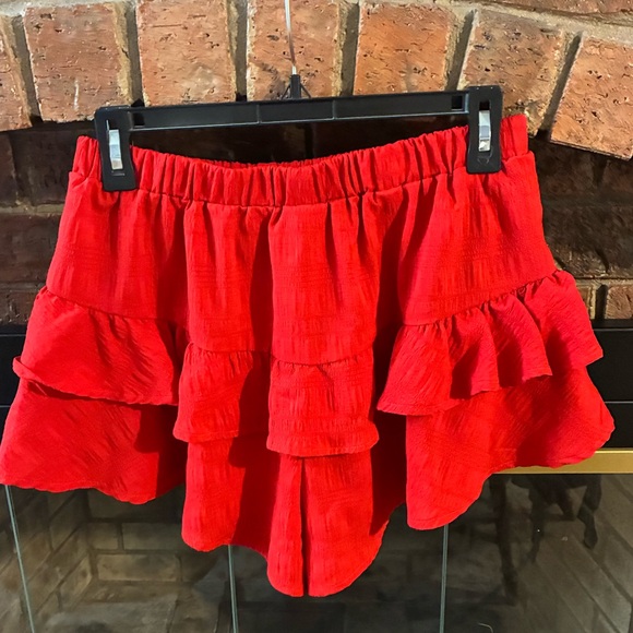 Red Ruffled Tiered Mini Skort - Picture 2 of 5